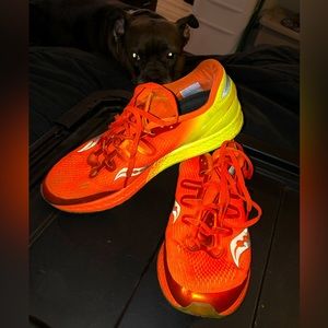 Saucony Freedom ISO Everrun Neon Orange/Yellow Sneaker Athletic Shoes Size 11